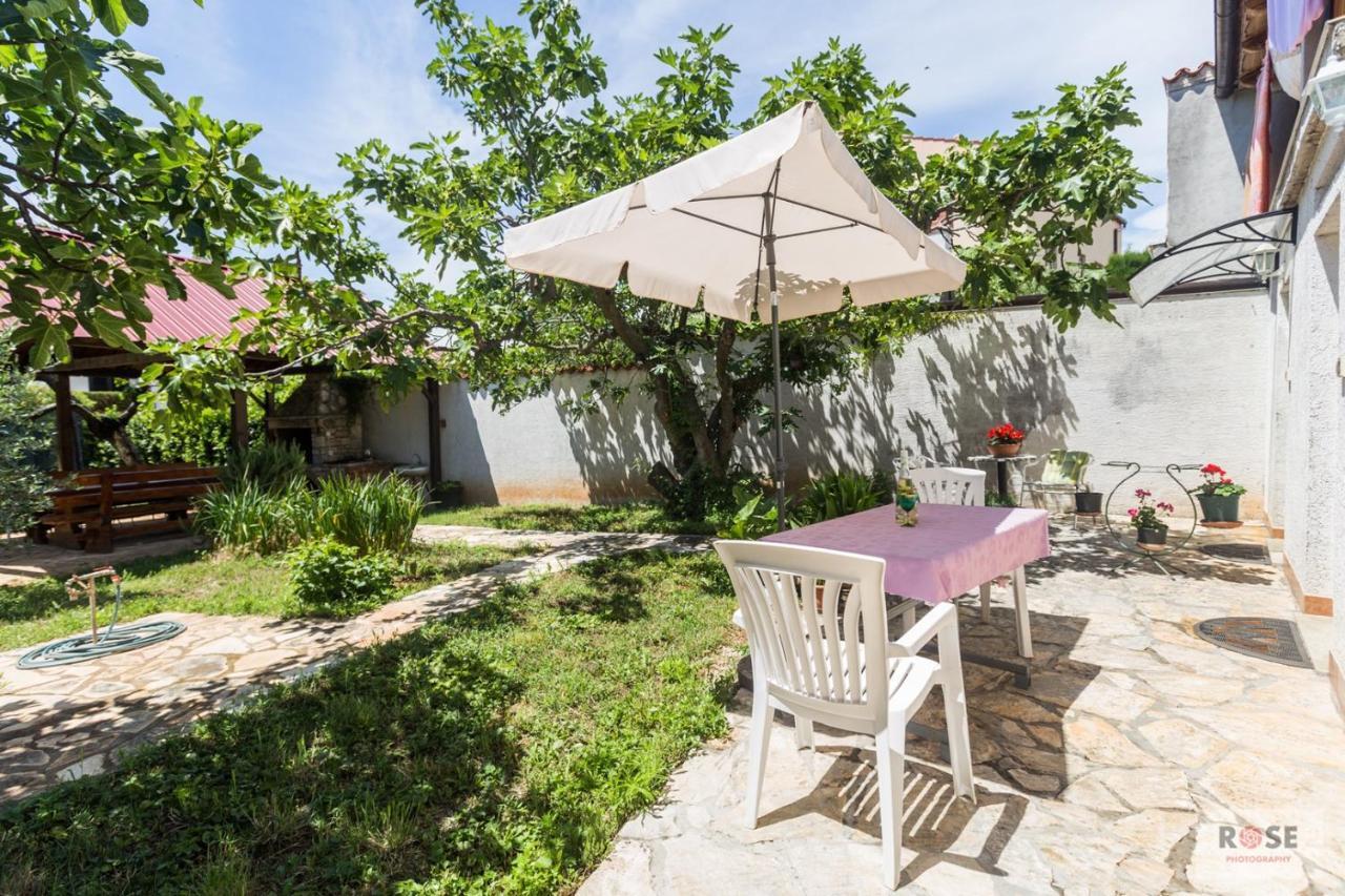 Apartment Laureta โปเรช ภายนอก รูปภาพ